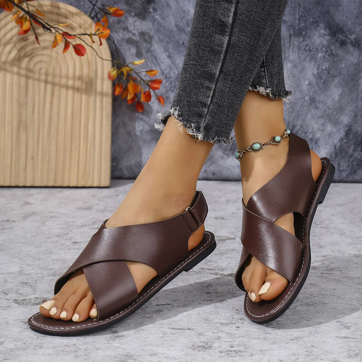 Flache Damen-Sandalen, leichte Freizeitsandalen aus PU-Leder, Sommer-Strandsandalen mit Peeptoe für Damen, römische Sandalen, Sandalias Mujer