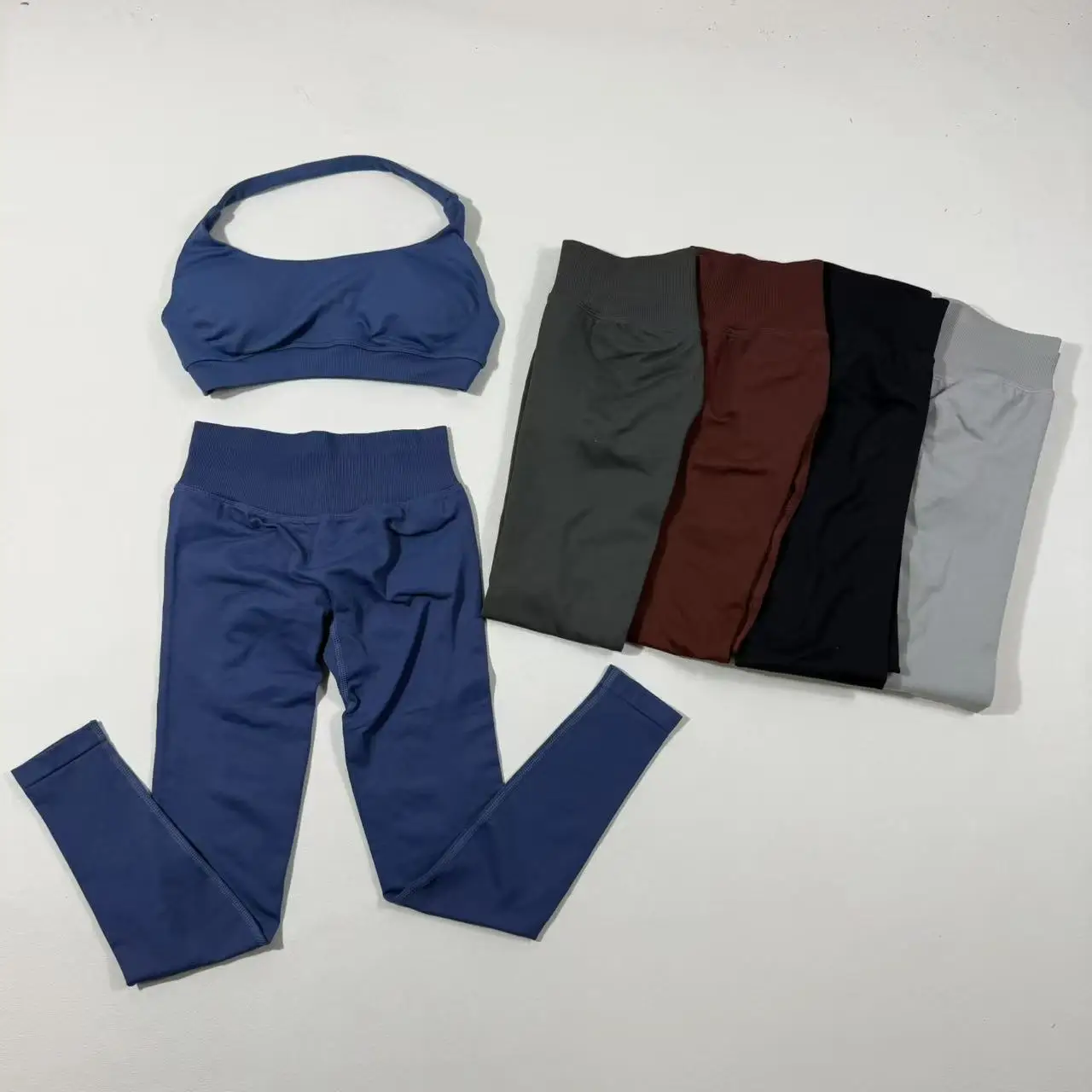 

NOLOGO 2PICS Impact Yoga Legging Sets for Women Seamless Yoga Set Scrunch Butt Legging Set Workout Gym Suit with Halter Crop Top