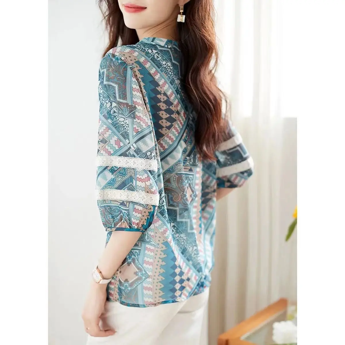 Fashionable Ethnic Style Printing Chiffon Shirt for Women\'s Summer V-neck Middle Sleeve Lace Edge Lightweight Trendy T-shirt Top