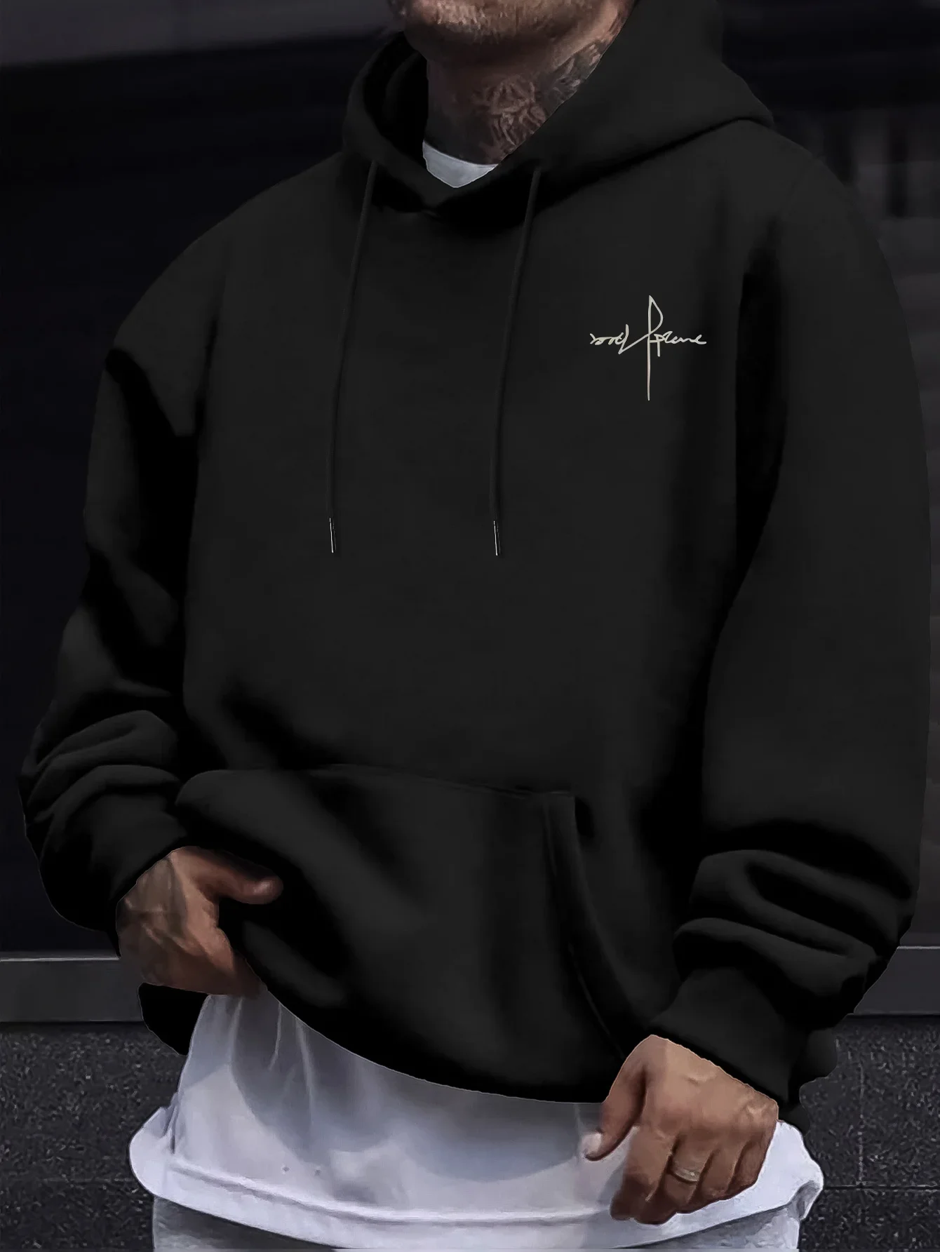 Men Minimal Hand‑written Signature Chest Print Hoodie Loose Pocket Pullover Basic Streetwear Unisex Sweatshirt