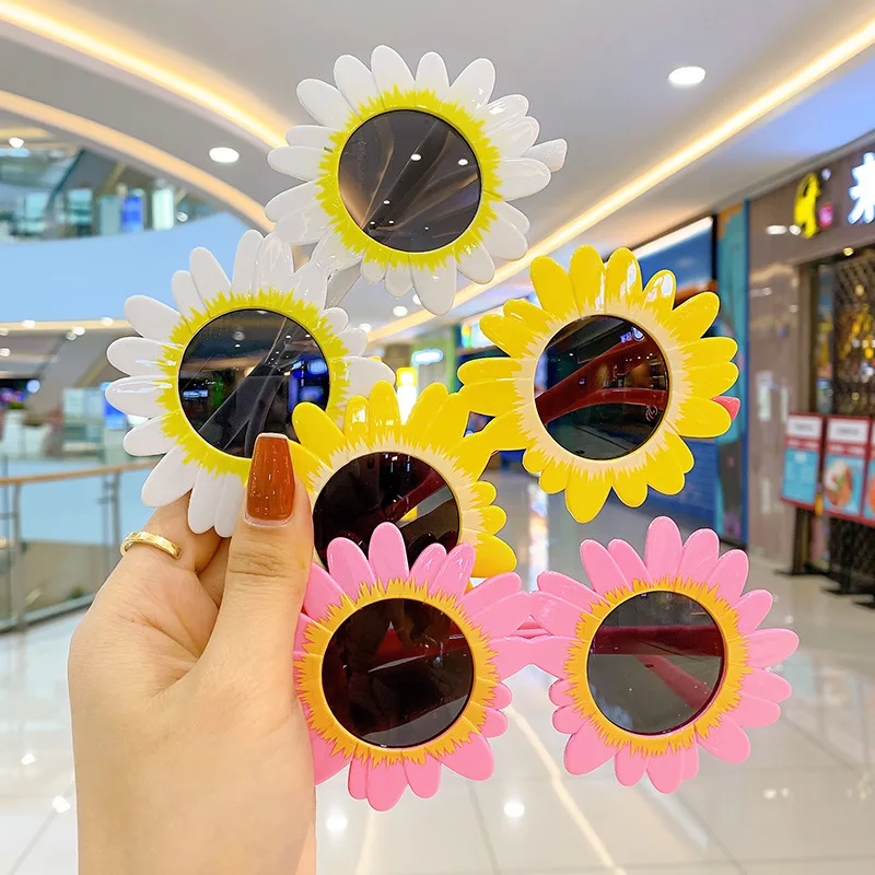 

Faashion Children Flower Shape Sunglasses Daisy Shades Kids Sun Glasses Girls Boys Creative Eyeglasses UV400 Outdoor Eyewear