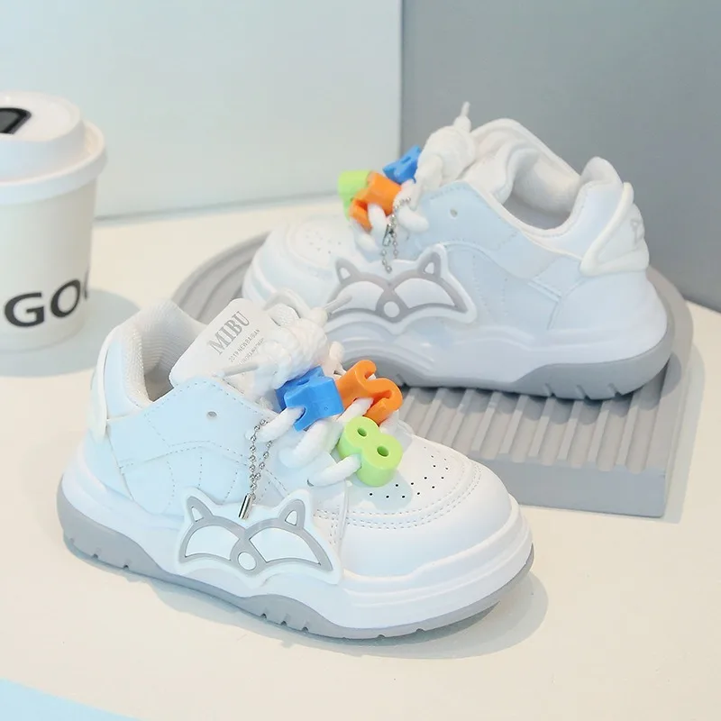 Girl sports shoe 2026 Spring Autumn new Korean version child height increasing board shoe Fashion girl slip casual campus shoe