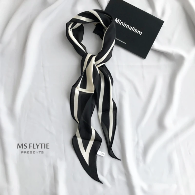 MS.FLYTIE Four Seasons Matching Scarf Female Multi-functional Korean Version Simple Geometric Decoration Diamond Shaped Scarf