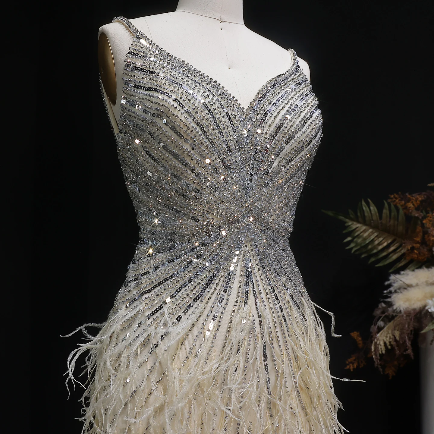 Sharon Said Dubai Luxuriöse Feder-Meerjungfrauenkleider in Silber für Hochzeiten, Blaues Arabisches Abendkleid, Partykleider SS004 Maßanfertigung – Detail 9