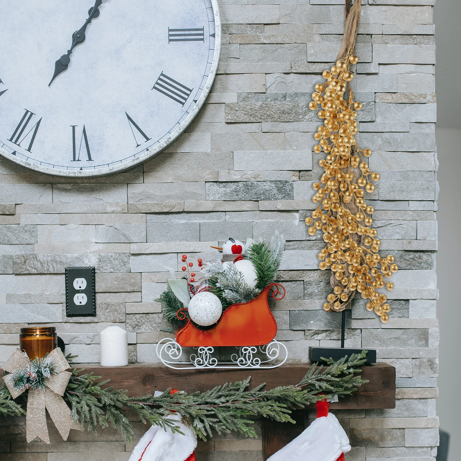 

Simulation Berries Cone Christmas Decor Artificial Red Fruit Wall Hanging Door nament Wreath Tree