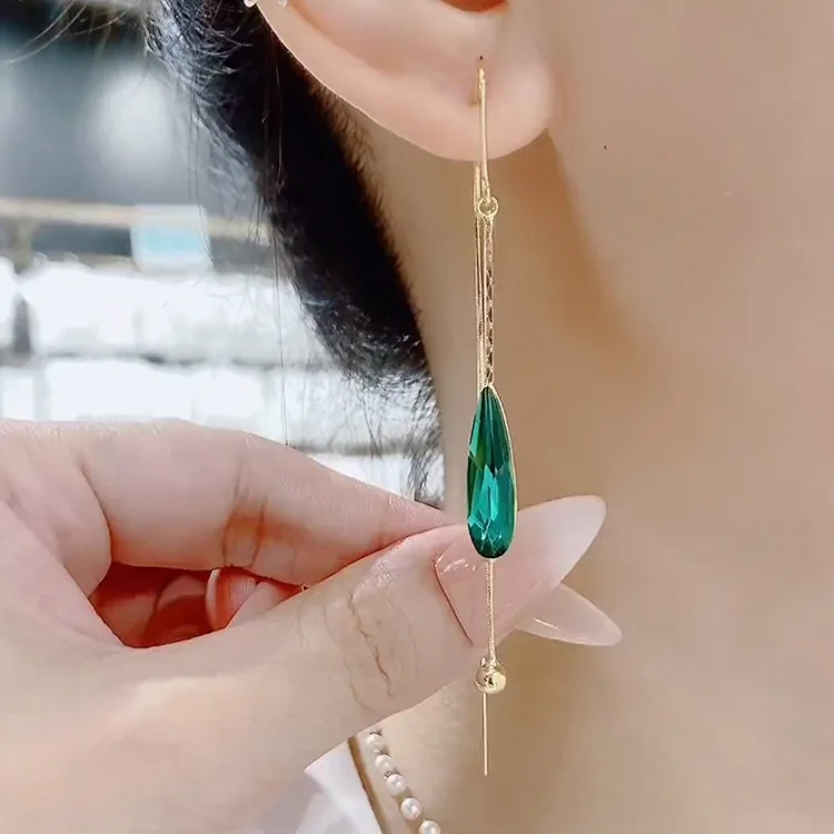 South Korea's New Long Green Drop Crystal Earstring Fashion Temperament Simple Tassel Earrings Women's Jewelry