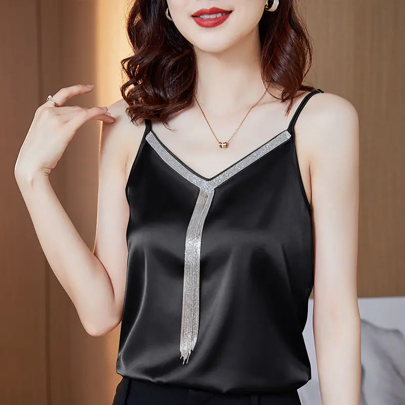 

Summer V-neck Black Camisole Women's Inner Wear Tank Top Niche Tassels Ice Silk Suits Base Tops Thin Ladies New Suspender Top