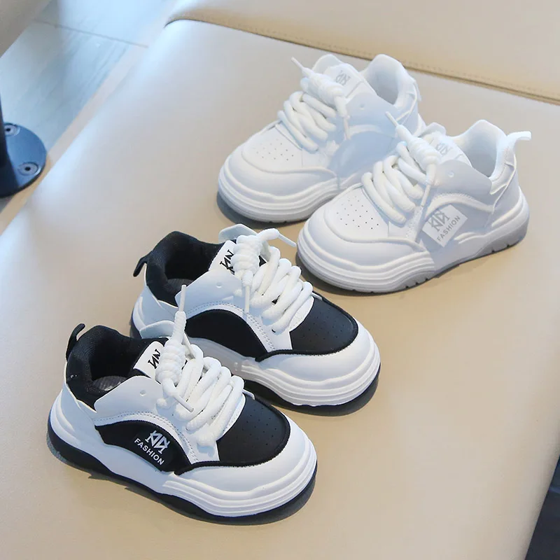 

2026 Children's Four Seasons Thick Bottom Boys' Color blocked Sports Shoes Girls' Fashion Soft Bottom Solid Color Casual Shoes