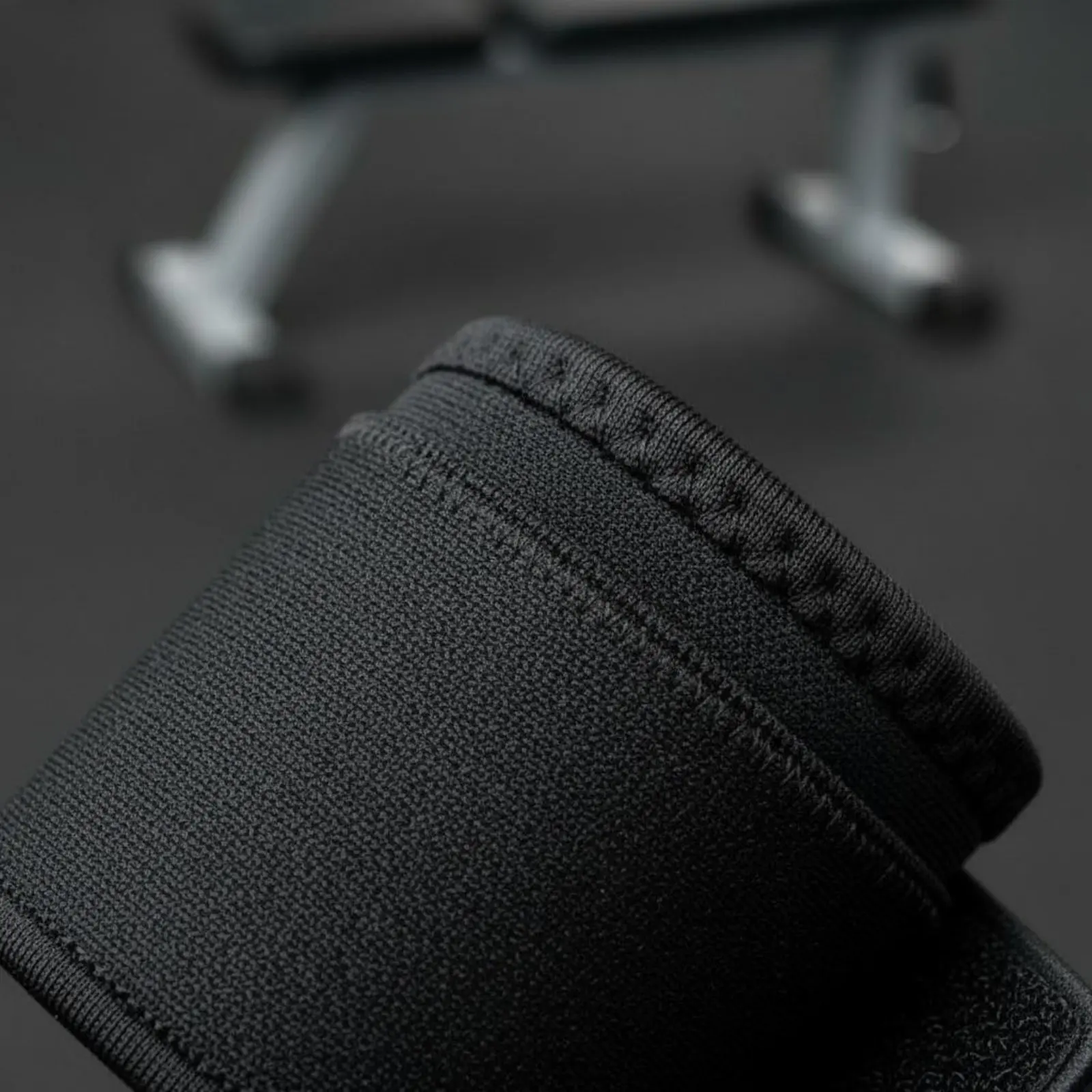 

Weightlifting Wrist Support High Elasticity Powerlifting Support Strap Adjustable Compression Wristband Long-Lasting Protective