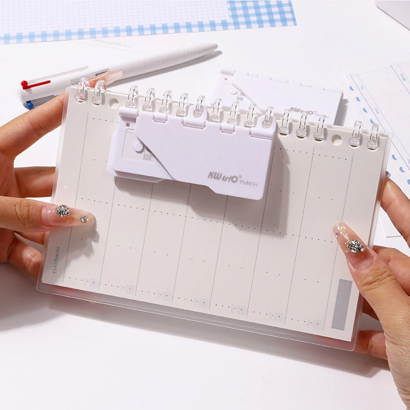 قطعة واحدة من آلة التثقيب خفيفة الوزن ذات 5 فتحات، أداة صنع يدوية محمولة، مناسبة لتثقيب الورق، أداة يدوية للطلاب