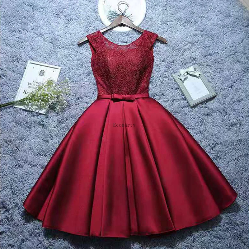 فساتين قصيرة لحفلات العودة للوطن للصغار أنيقة مطرزة بالدانتيل رخيصة للنساء على شكل حرف V من الخلف فساتين لحضور الحفلات الموسيقية من الساتان لوصيفة العروس