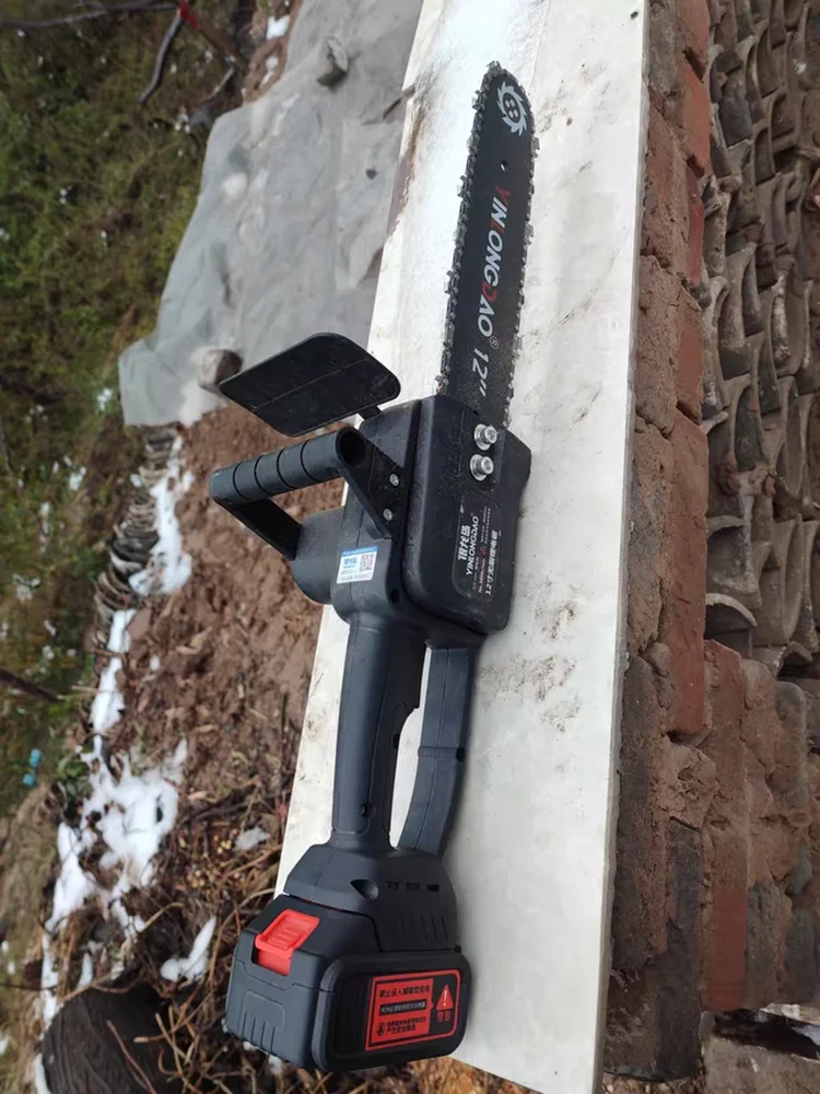 Cordless chainsaw household small handheld saw tree cutting electric outdoor chain saw felling saw110V-220VCharge