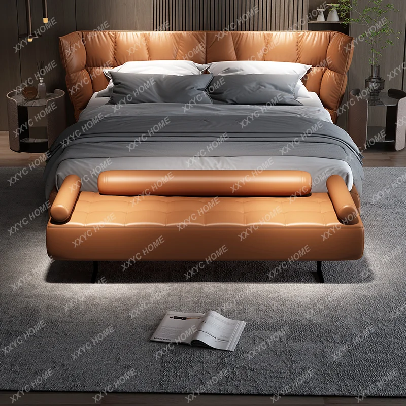 

L minimalist bedside stoolBedside stool in the bedroom