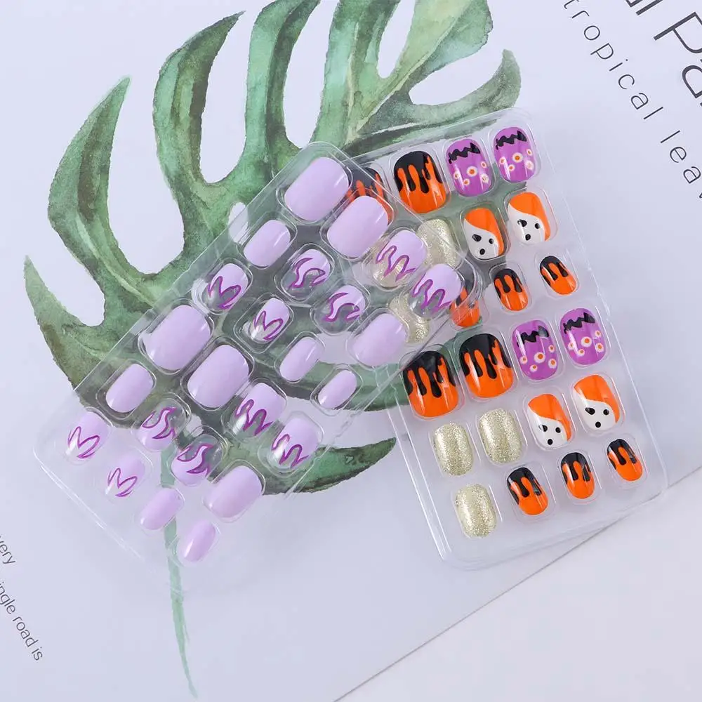 24 ชิ้น/เซ็ต Spider Web Punk ฝาครอบกาว Self Press On Fire เคล็ดลับเล็บปลอมสั้นเล็บปลอมตกแต่งเล็บเล็บ