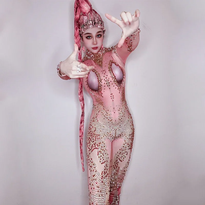 จั๊มสูทประดับเพชรพลอยสีชมพู ชุดเซ็กซี่สำหรับงานปาร์ตี้ งานเทศกาล ชุดสำหรับผู้หญิง ชุดนักเต้นดีเจ ชุดนักเต้นโกโก้ ชุดแสดงบนเวที ชุดเรฟ ไซส์ XS6000