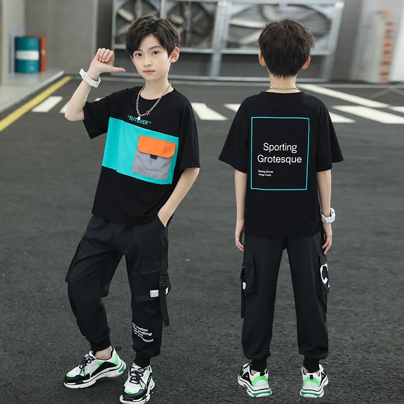 

2024 Middle-aged Boys' Fashion Color-blocked Short-sleeved T-shirt and Leggings Two-piece Set