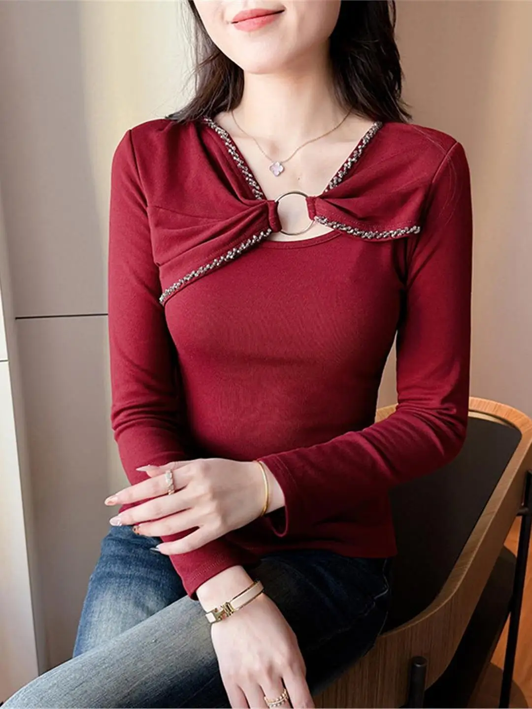 

Sexy Slant Collar Hollow out Beaded Thickened Fleece Lined Slim Fit Long Sleeve T-Shirt Women's Autumn Winter Base Layer Shirt