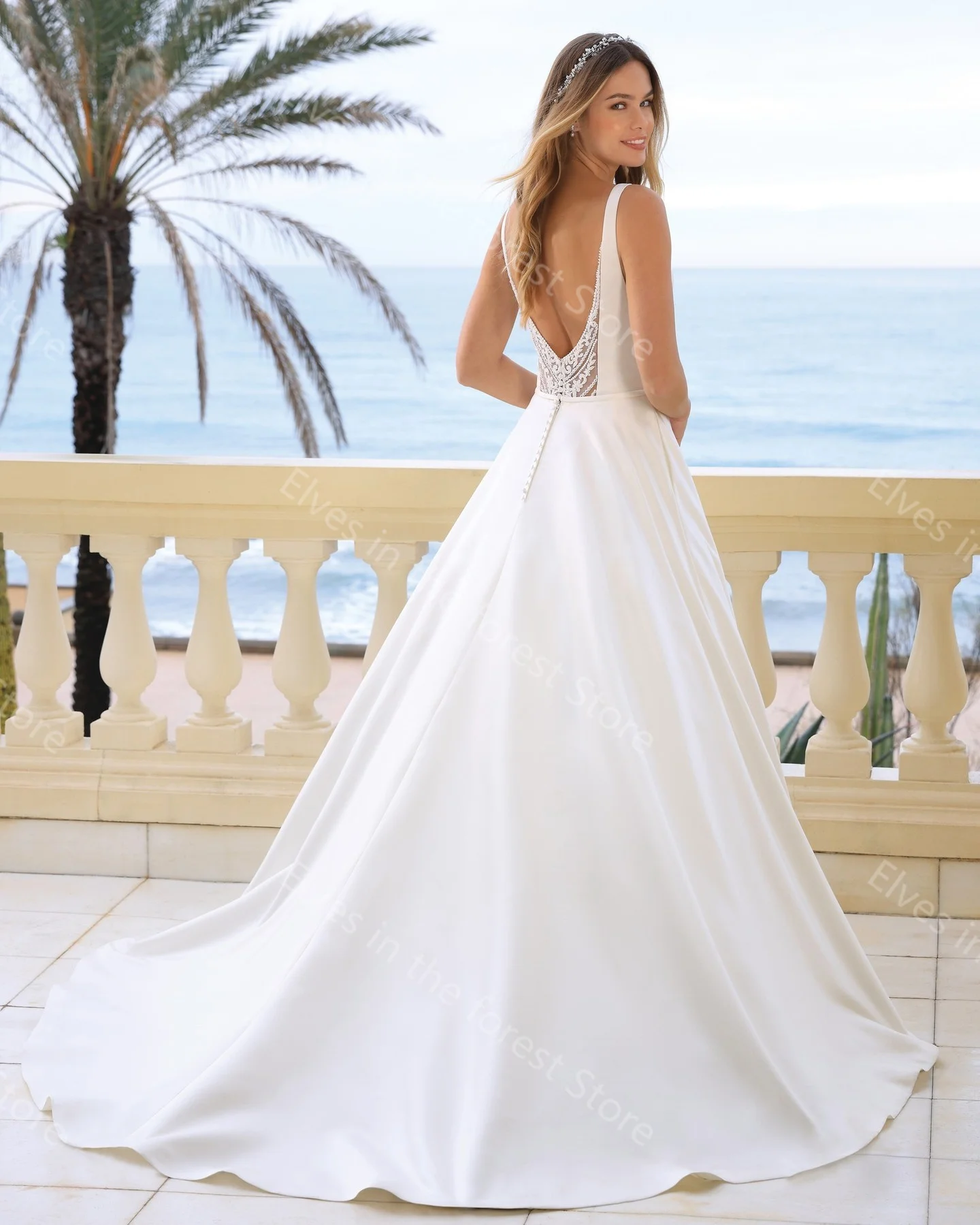 Puffy A Line abiti da sposa pizzo scollo A V senza maniche abiti da sposa Sexy indietro lunghezza del pavimento increspato abiti femminili De Mariee