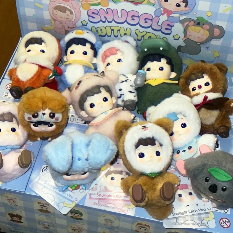 ของแท้ Pop Mart Hacipupu Animal Hug Series ตุ๊กตาไวนิลแบบกล่องสุ่ม ของตกแต่งสุดเก๋ ของขวัญวันเกิดสำหรับเด็กผู้หญิง ของเล่นสุดฮิต