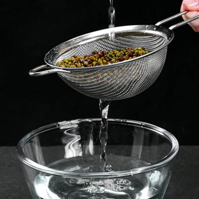 Stainless Steel Handheld Flour Sieve, Ultra-Fine Mesh Sieve, Household Baking Sugar Powder and Egg Liquid Filtering Spoon, Large, Medium, Small Sizes