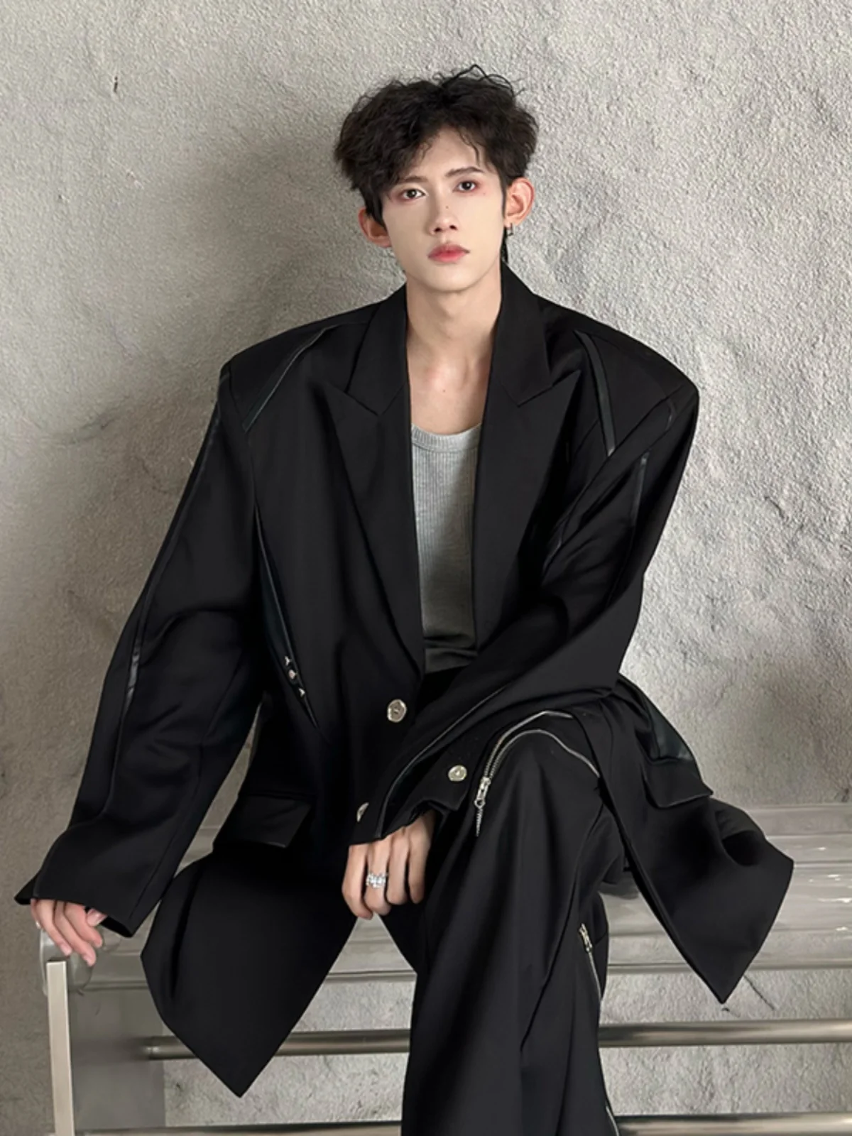 

Cool Haome mat Sle Men's PU Leather Jaet American Sle Patchwork oulder Pad Small ence Notch Lapel Suit