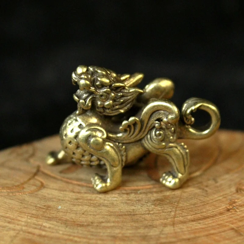 Brass Pixiu Pendant Vintage Bronze Amulet Lucky Wealth Charm Protection Talisman Keychain Collectible Decor