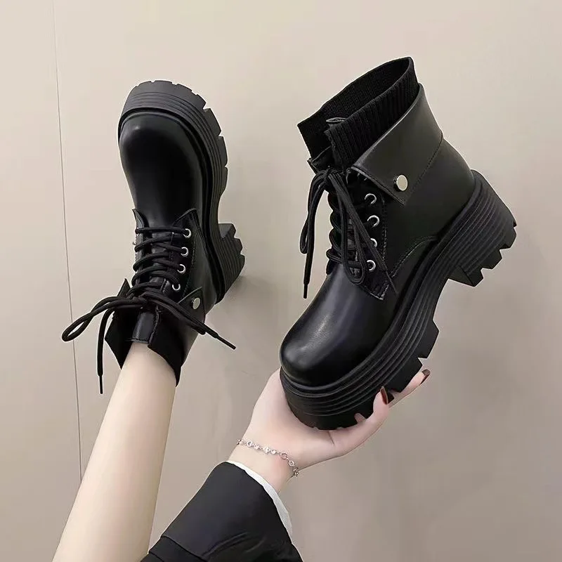 

Retro Boots Women's Thick Bottom High Top Short Boots Black British Style Autumn Winter Warm Rubber Sole Flat Heel