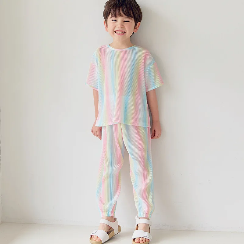 2026 Summer New Childrens Rainbow Stripe Cool Fashion Stylish Boys and Girls Casual Versatile Short Sleeve Set