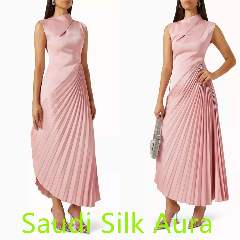 Aangepaste luxe roze satijnen homecoming-jurk Temperament Ronde hals Kapmouw Lange mouwen Ruches Rits Terug Feestjurk