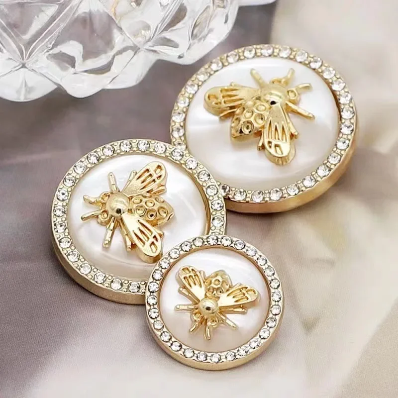 6 Pieces Fashion Diamond Metal Bee Buttons Women\'s Coat Sweater Dress Shirt Decorative Button Exquisite Handmade Sewing Buttons