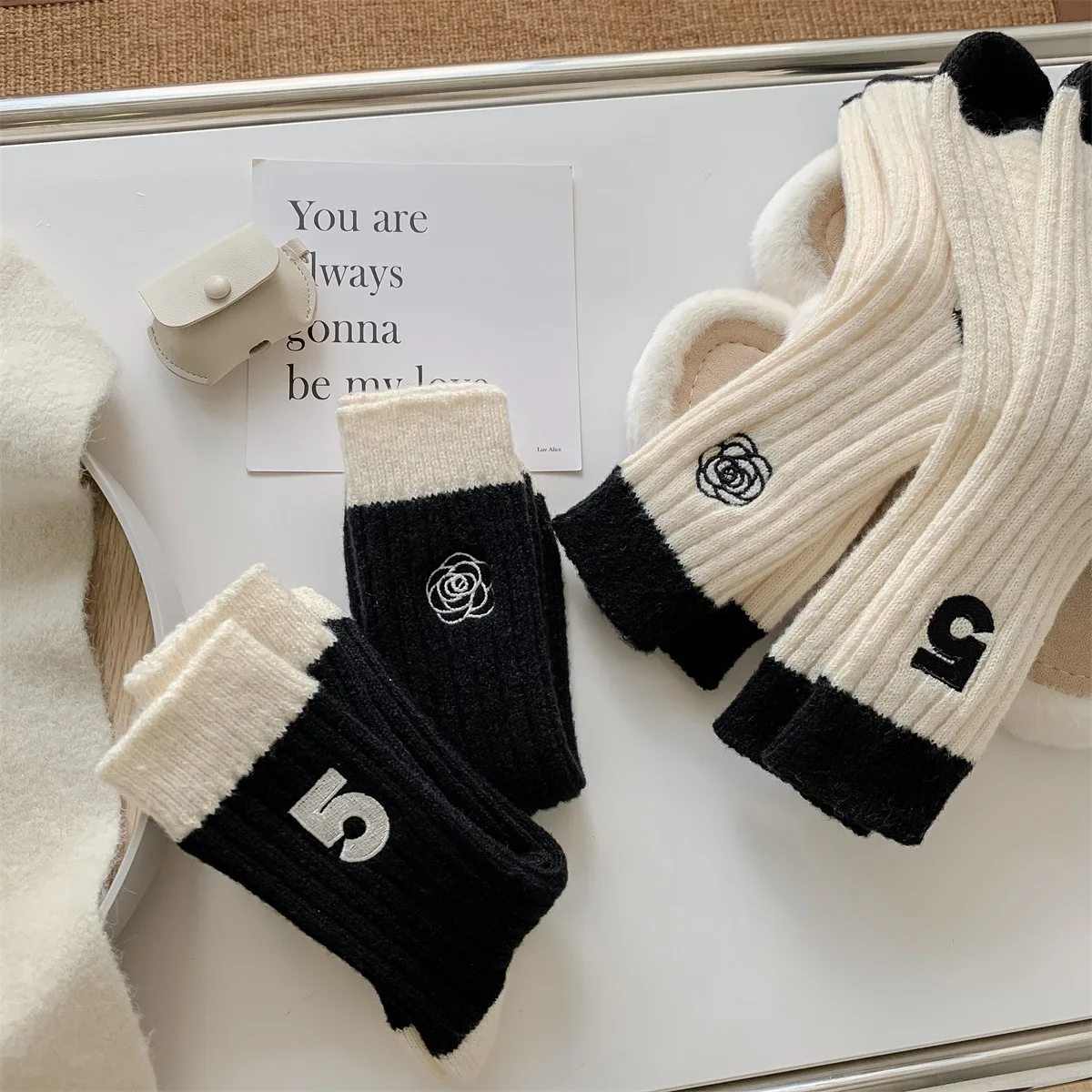 1 Pair Patchwork Woolen Socks Women Autumn Winter Thick Mid Tube Socks Embroidery Warm Cashmere Sock Black White Long Tube Socks