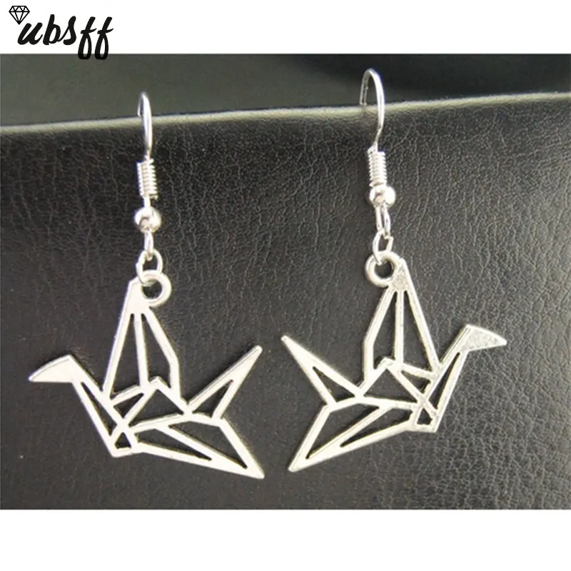 A Pair Vintage Thousand Paper Cranes Metal Alloy Earrings Origami Hollow Jewelry Bird Minimalist Cute Accessories Gifts