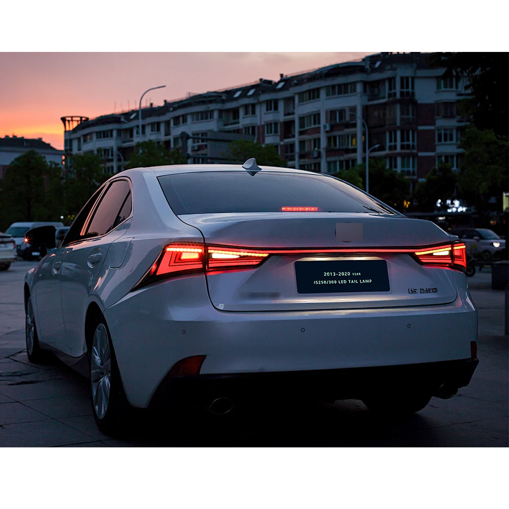 Factory Wholesales Led Tail Lights For Lexus 2013-2020 IS 250 350 Tail Lamp With LED Trunk Lamp Spoiler