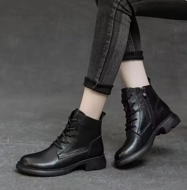 2026 Autumn New Low Heel Bull Muscle Sole Ankle Boots Korean Edition Casual Genuine Leather Women's Boots Warm and Comfortable