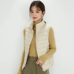 Chaleco ultraligero de plumón de pato para mujer, chaquetas informales acolchadas con cuello levantado, color sólido sin mangas, 0-10 ℃, novedad de 2024