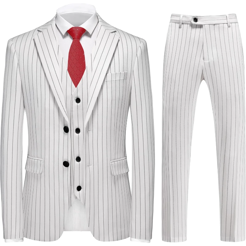 

Мужской костюм-тройка в полоску: приталенный пиджак, жилет и брюки. Идеальный вариант для подарка.