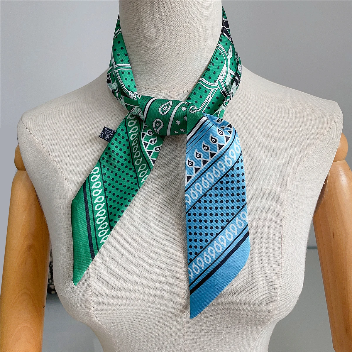 Bufanda de sarga de Cachemira de doble color, nuevo diseño de marca, bufanda de lujo, Foulard para mujer, bolso ajustado, bufandas, pañuelo, diadema