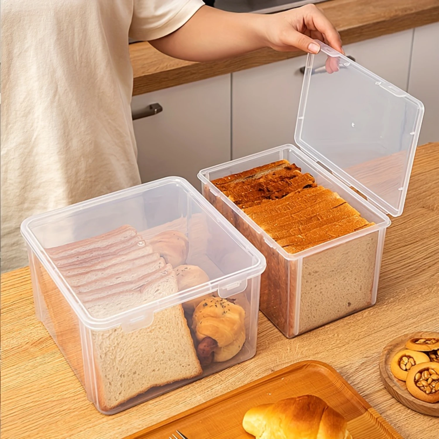 

1pc Bread Box, Multifunctional Large Capacity Clear Food Sealed Box With Lid, Stackable And Reusable Food Box, For Bread, Toast