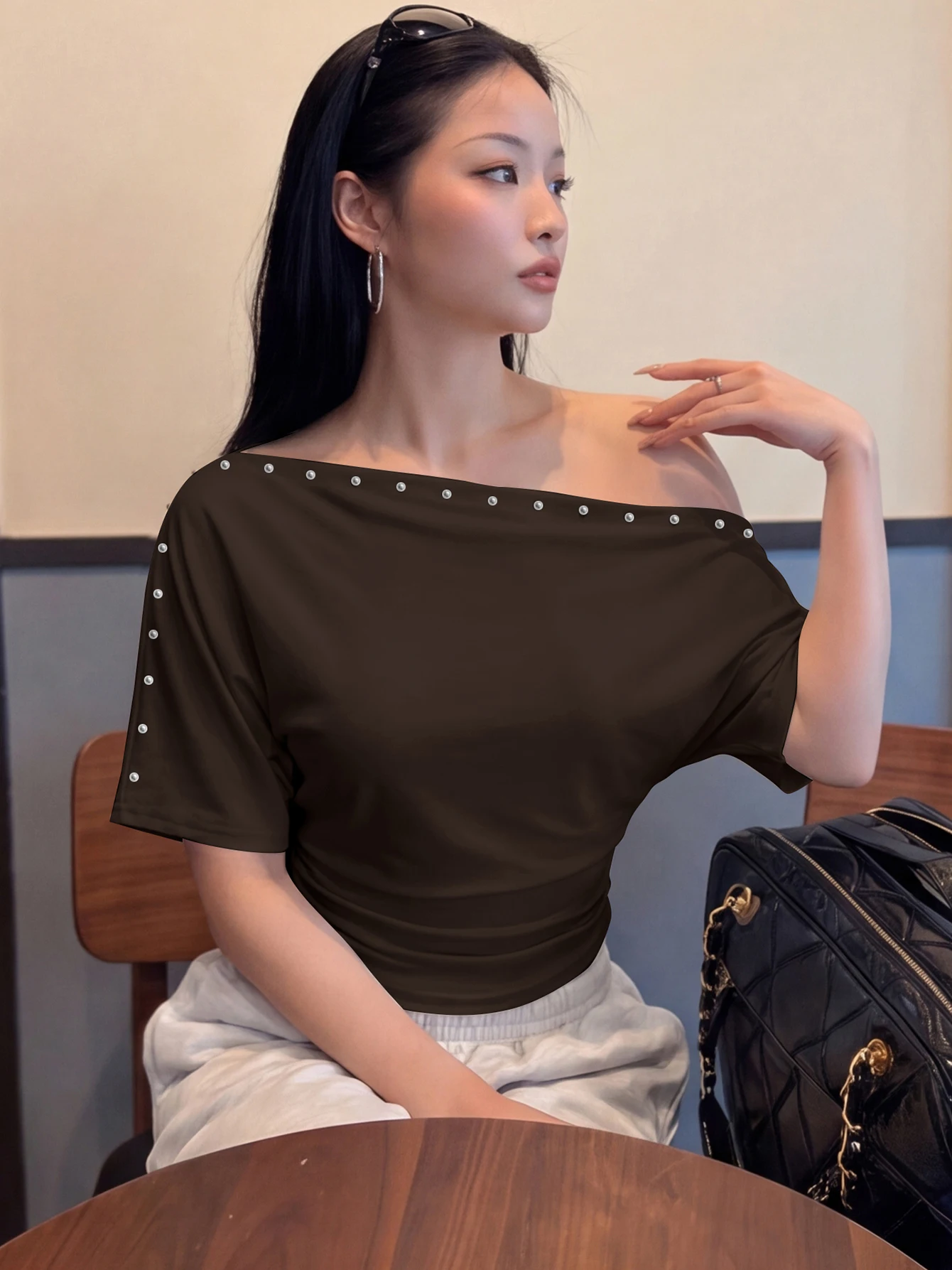 Hugcitar Fashion Skew Collar Solid Short Sleeve Beads Loose Sexy Crop T-Shirt Top Summer Women Clothes Streetwear Party Club