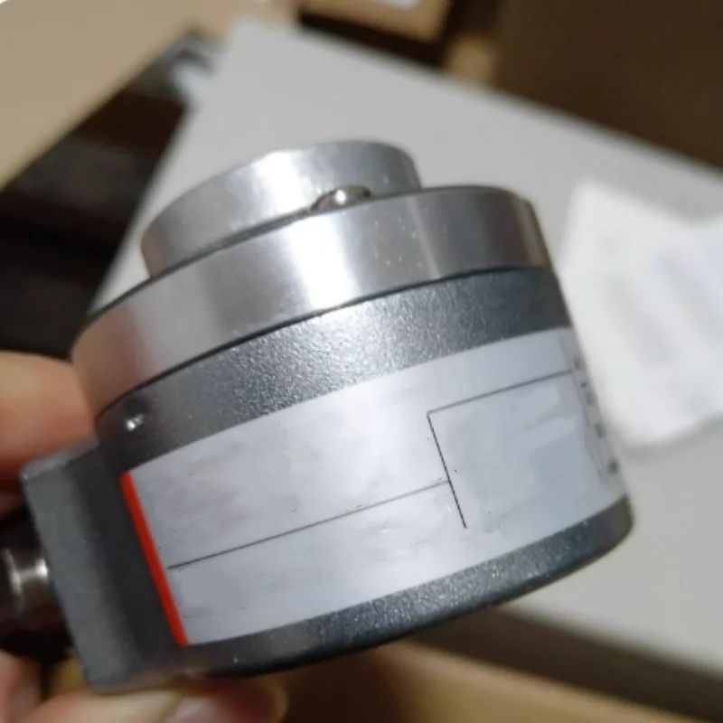 Brand new original encoder AMG11S25Z0    AMG81P29Z0   HOG10DN2048I   HMG10-BHL.65P0.36000.A  PMG10-SHL.15P0.36000.A