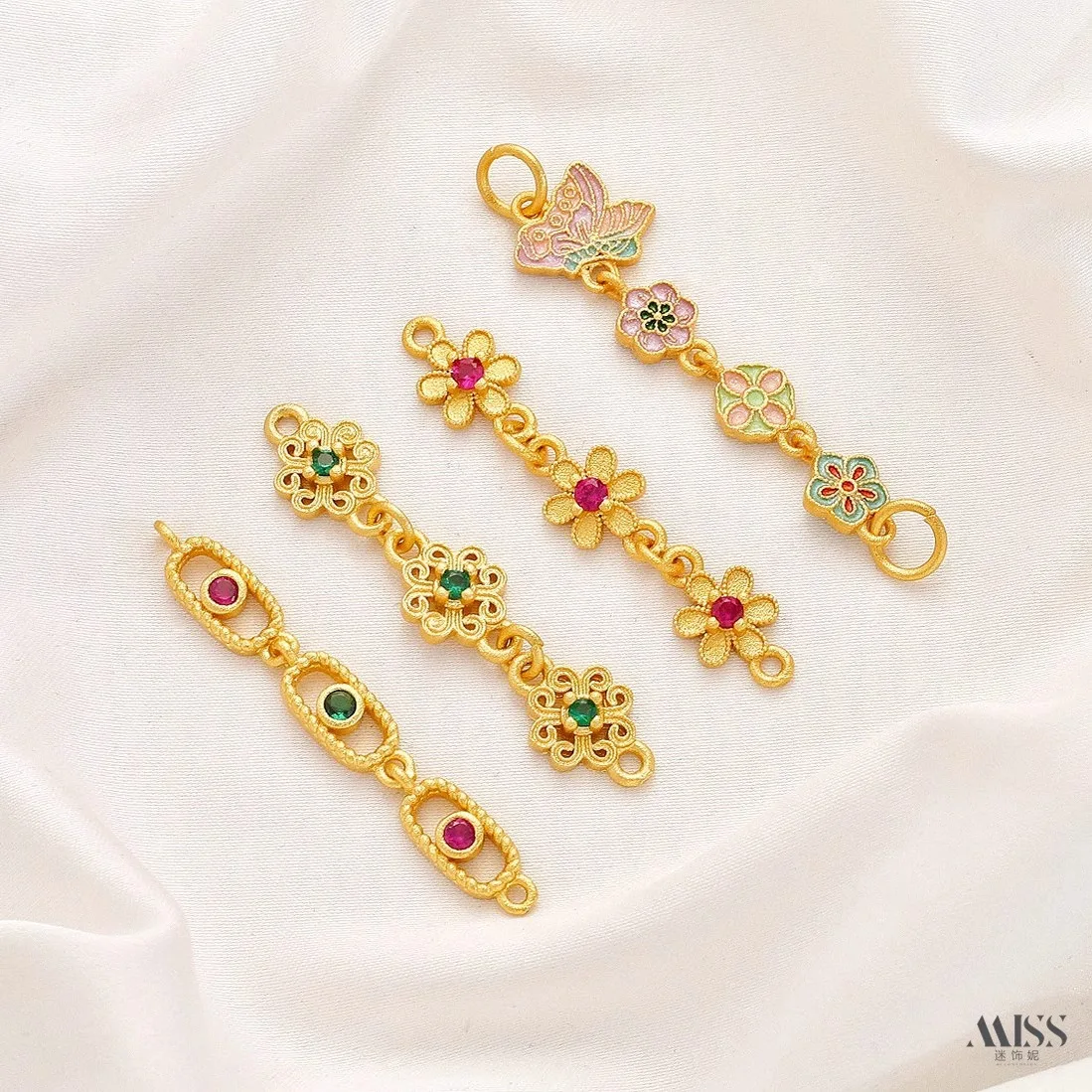Copper Plated Vietnam Sand Gold Color Retention Zircon Flower & Butterfly Pendant Short & Extended Chain for DIY Bracelet