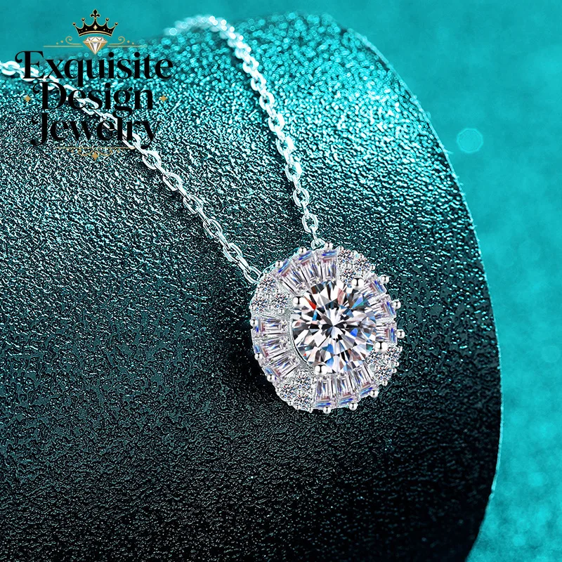 Exquisite Platinum PT950 Sparkling 1-carat Moissanite Necklace, Luxury Step-cut Diamond Pendant Collarbone Chain for Women