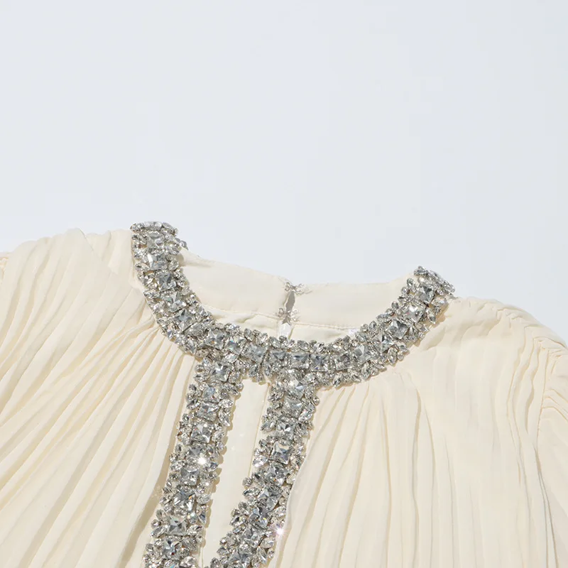 2026 Frühling Neues Übergrößen-Maxikleid im High-End-Stil mit Schlankheits-Effekt, Strass und Straußenfedern-Design für Damen – Detail 22