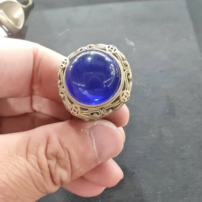 Vintage Hohl Geschnitzter Runder Blauer Imitations-Saphirring Unisex Retro Metall Fingerring Ethnischer Tribal Statement Herrenschmuck Geschenk – Detail 6