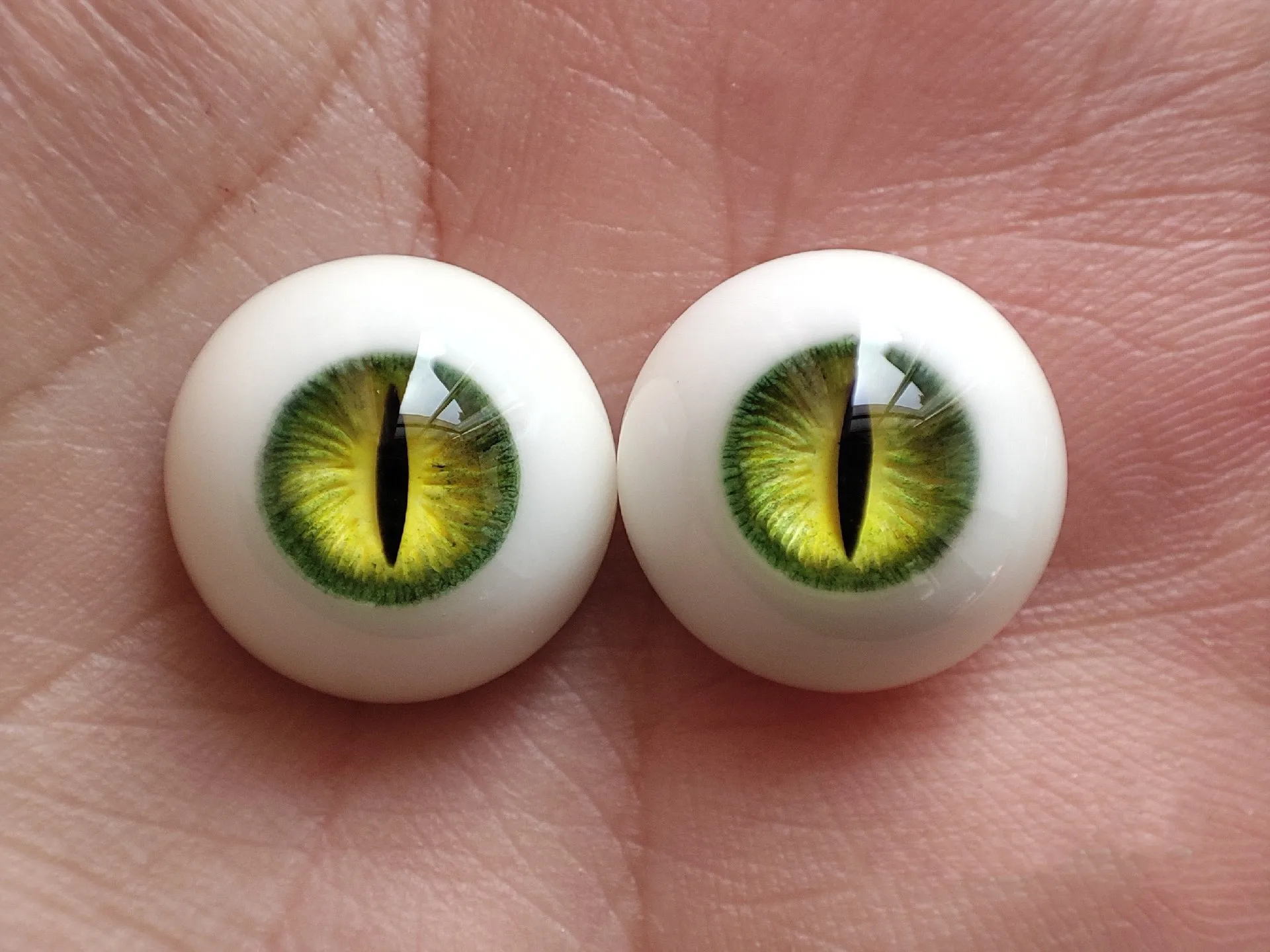 

8mm Yellow-Green BJD Doll Animal Pupil Eyes SD Plaster Eyeball