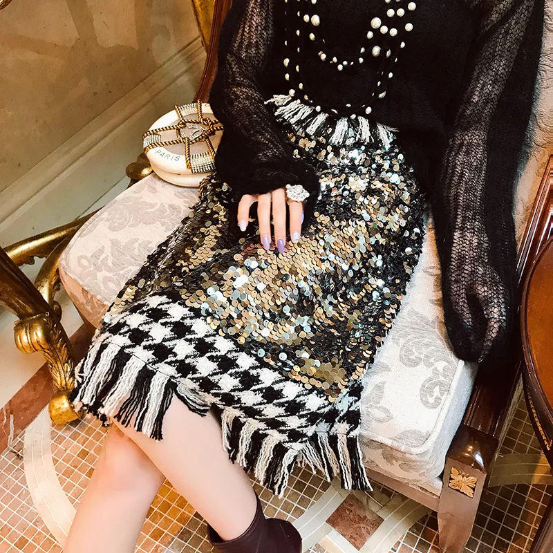 فستان نسائي من أفيفا أون إيرث بتصميم ترتر ثقيل الوزن، برقبة رسن وأكمام قصيرة، تنورة ميدي ضيقة عالية الخصر، موضة الخريف