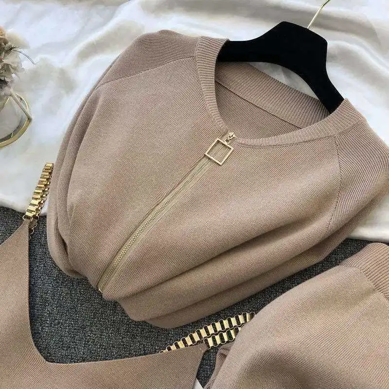 

Женский вязаный костюм: жилет, эластичные брюки, модный комплект для женщин среднего возраста, зимний ансамбль с зауженными штанинами