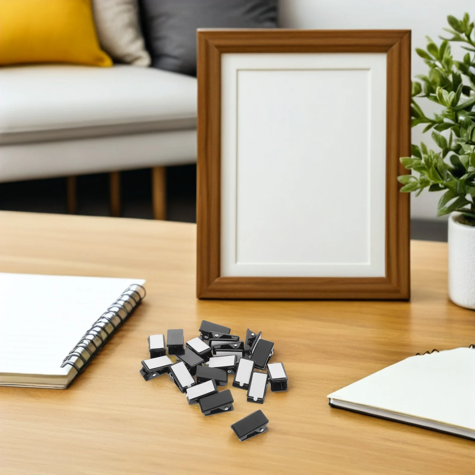 20 قطعة مقاطع حائط صغيرة ذاتية اللصق للصور أوراق الملصقات لزجة البلاستيك معلقة يتصاعد مكتب المدرسة المنظم العرض #6