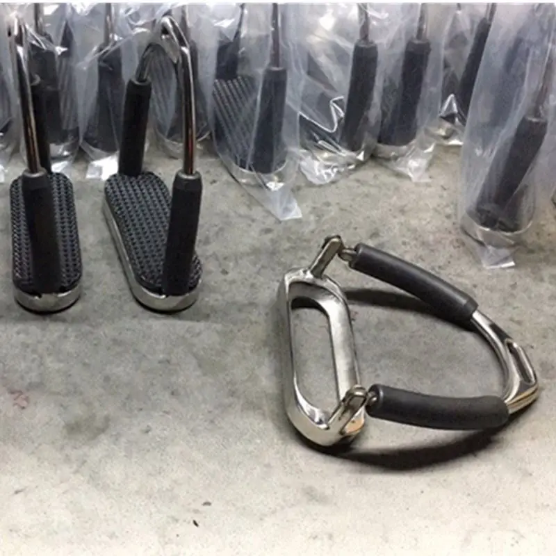 Stainless Steel Safety Stirrups With Black Rubber Horse Flexible Stirrup High Strength Non-Slip Rubber Pad Tread12cm