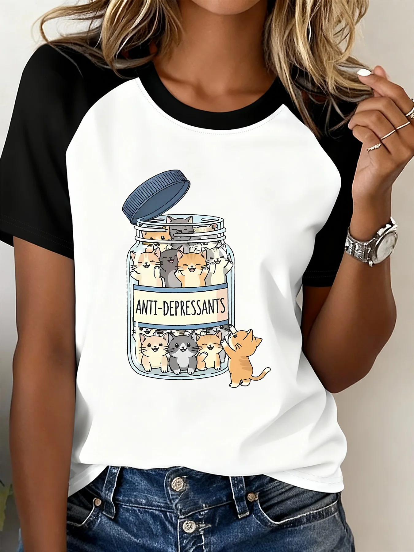 Fashionable T-Shirt with Black and White Color Combination, Fun Cat Canister Pattern, Raglan Sleeve T-Shirt, Cute and Adorable Casual Everyday Top